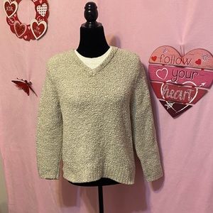 Like New Size Large Super Soft and Warm Sweater!(#893)